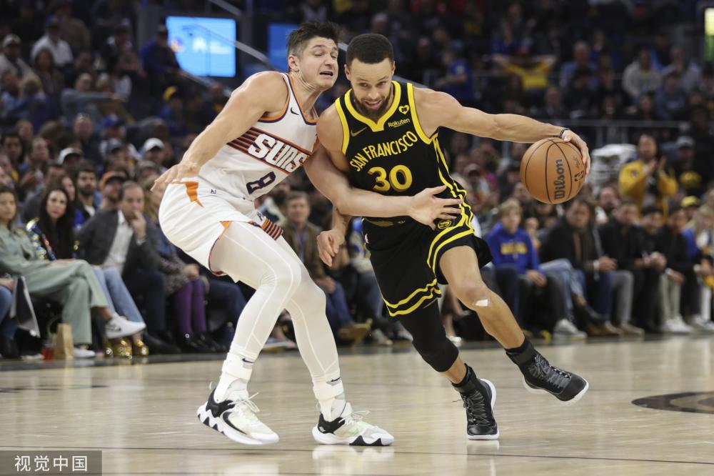 小形成了对 小形成了对