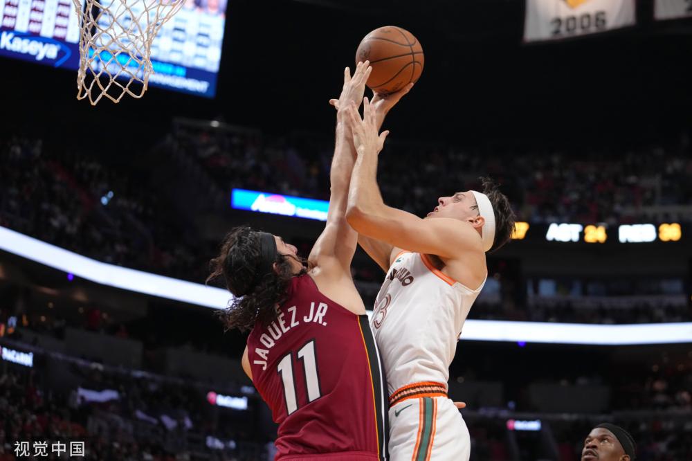 逐渐显露成 逐渐显露成