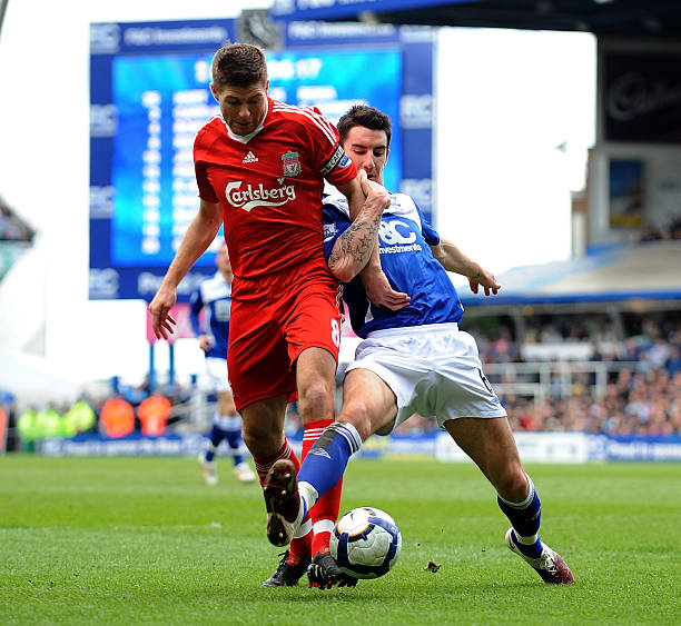 两端都显得 两端都显得